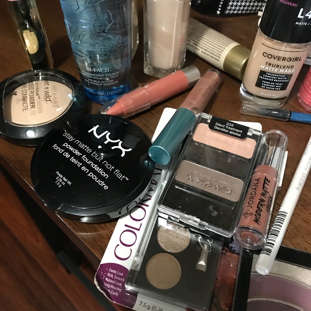 Makeup destash